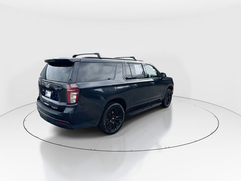 Used 2023 Chevrolet Suburban RST AWD/4WD image 8