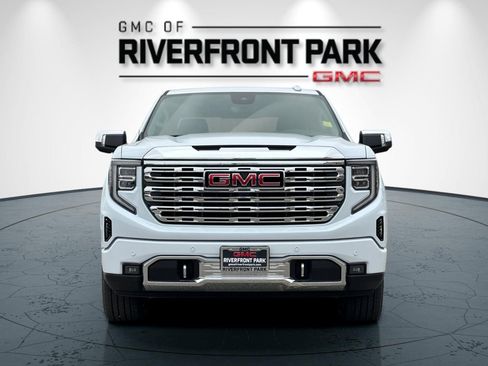 New 2026 GMC Sierra 1500 Denali AWD/4WD image 8