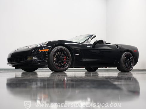 Used 2008 Chevrolet Corvette Convertible w/ Preferred Equipment Group image 20