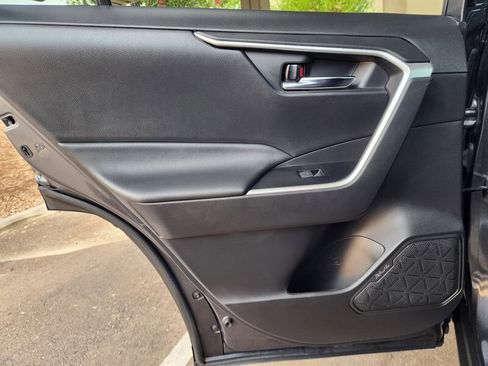 Used 2023 Toyota RAV4 XLE image 59