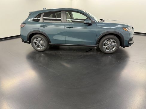 New 2027 Honda HR-V LX image 8