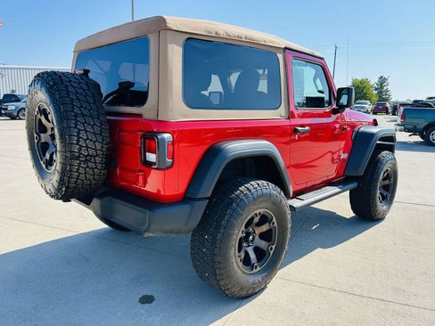 Used 2021 Jeep Wrangler Sport AWD/4WD image 30