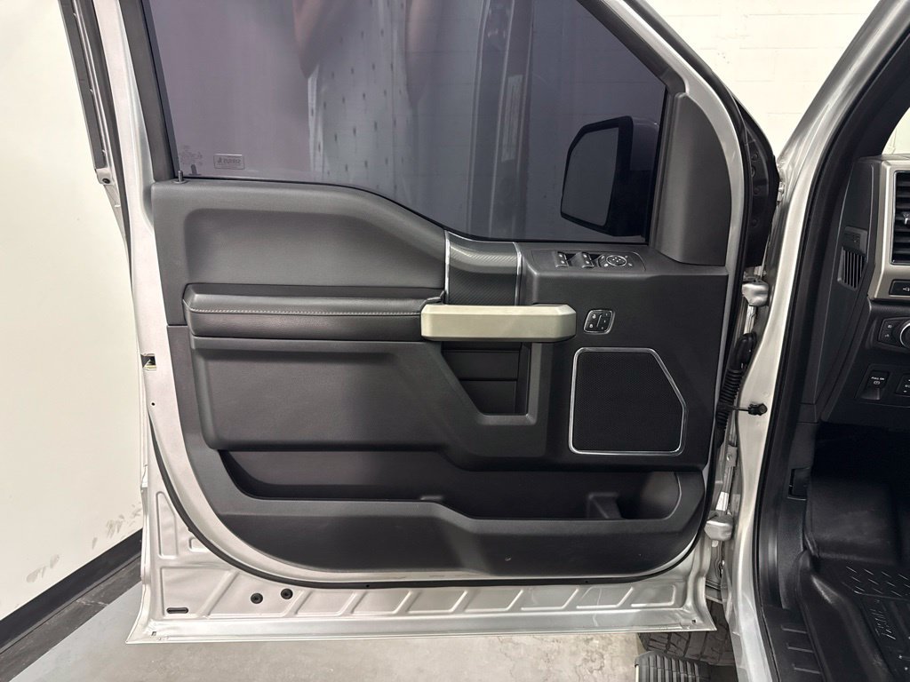 Used 2018 Ford F150 Lariat w/ Equipment Group 502A Luxury AWD/4WD image 11