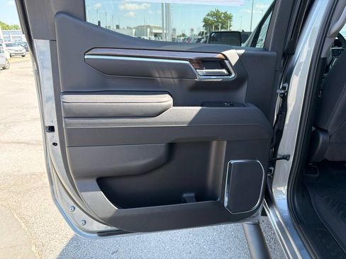 New 2026 Chevrolet Silverado 1500 LT Trail Boss w/ LPO, Dark Essentials Package AWD/4WD image 15