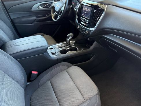 Used 2023 Chevrolet Traverse LT FWD image 26