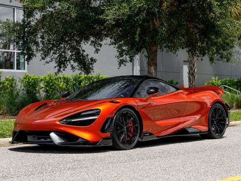 Used 2021 McLaren 765LT RWD image 26