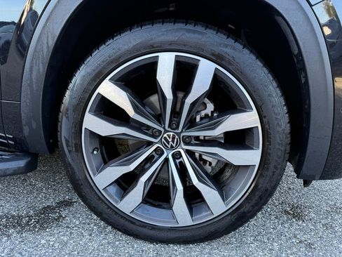 Certified 2023 Volkswagen Atlas SEL Premium AWD/4WD image 7