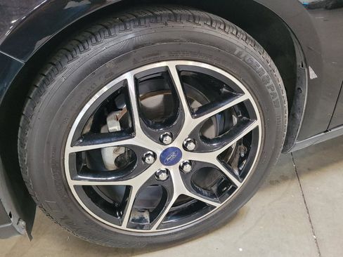 Used 2017 Ford Focus SEL FWD image 31