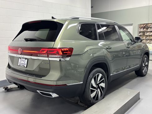 New 2026 Volkswagen Atlas SEL image 8