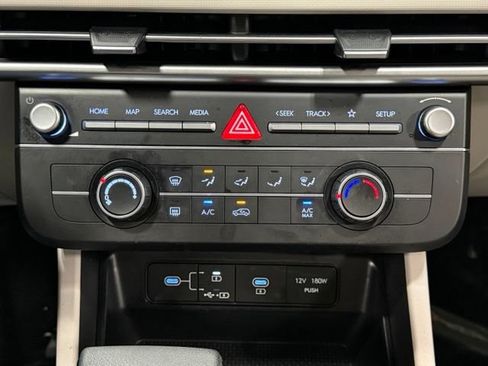 Used 2025 Hyundai Tucson SE FWD image 28