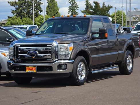 Used 2015 Ford F250 XLT w/ XLT Value Package RWD image 8