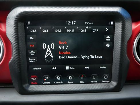 Used 2020 Jeep Wrangler Unlimited Rubicon w/ Dual Top Group image 13