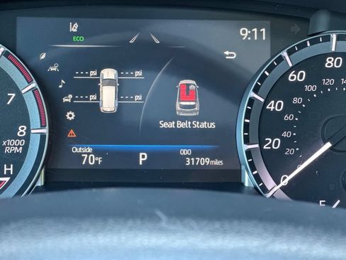 Used 2023 Toyota Highlander XLE FWD image 25