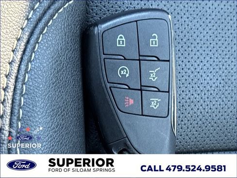 Used 2023 GMC Yukon SLT AWD/4WD image 49