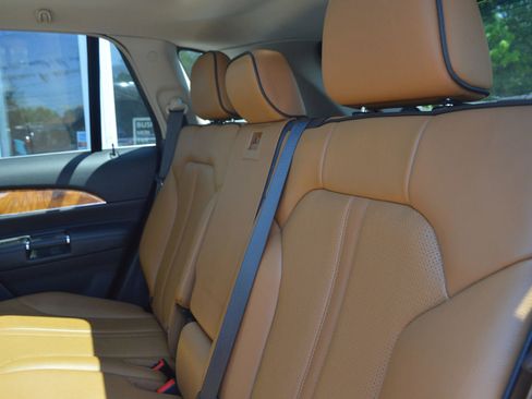 Used 2011 Lincoln MKX AWD w/ 102A Rapid Spec Order Code image 16