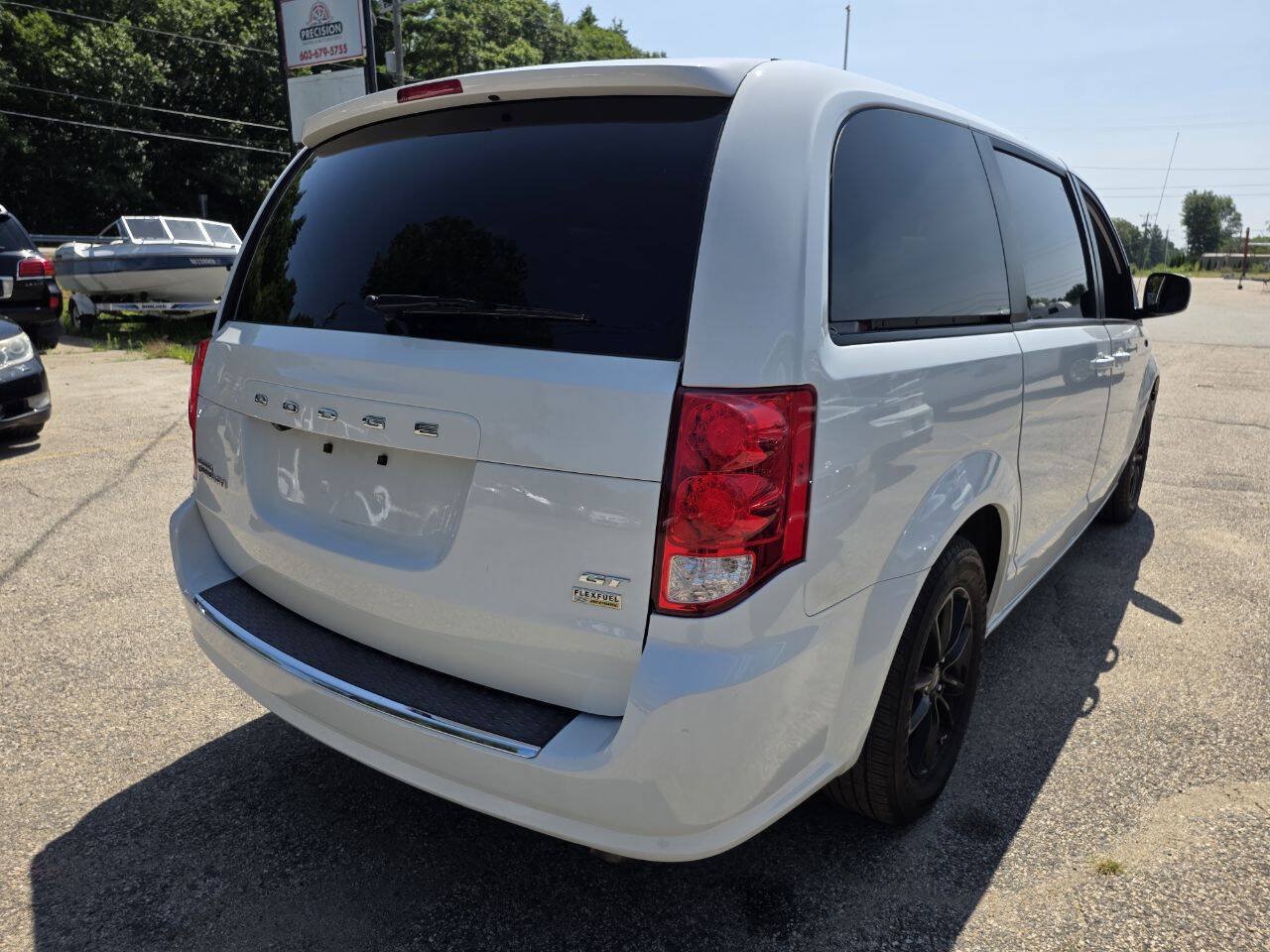 Used 2019 Dodge Grand Caravan GT FWD image 9