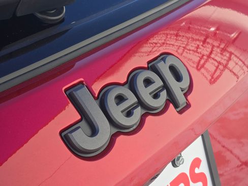 New 2026 Jeep Compass Latitude AWD/4WD image 7