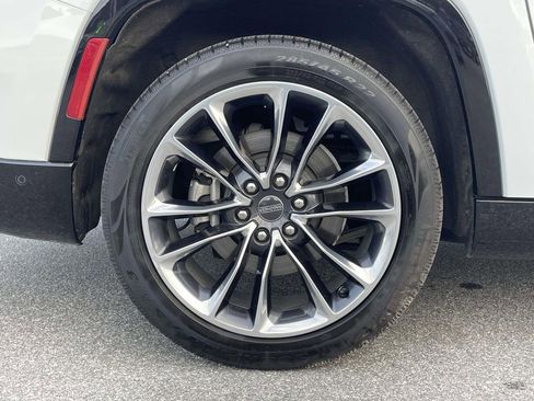 Used 2023 Jeep Wagoneer L Series III w/ Premium Group I image 31