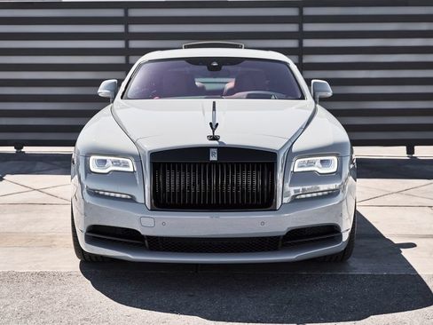 Used 2020 Rolls-Royce Wraith RWD image 2