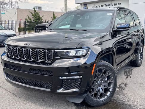 Used 2024 Jeep Grand Cherokee L Summit image 3