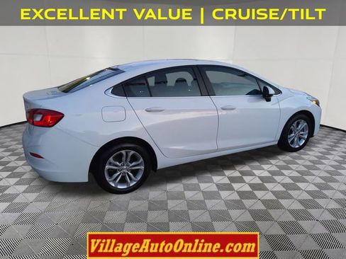 Used 2019 Chevrolet Cruze LT w/ LT Fleet Convenience Package image 4