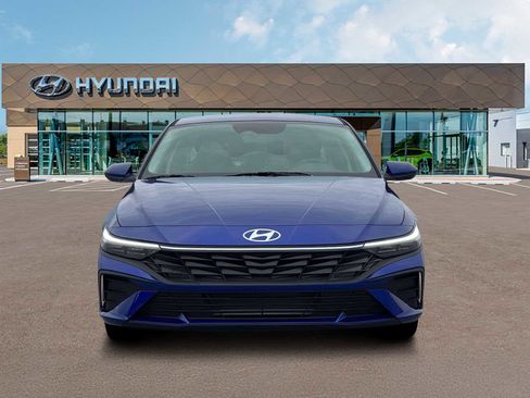 New 2026 Hyundai Elantra SE image 11