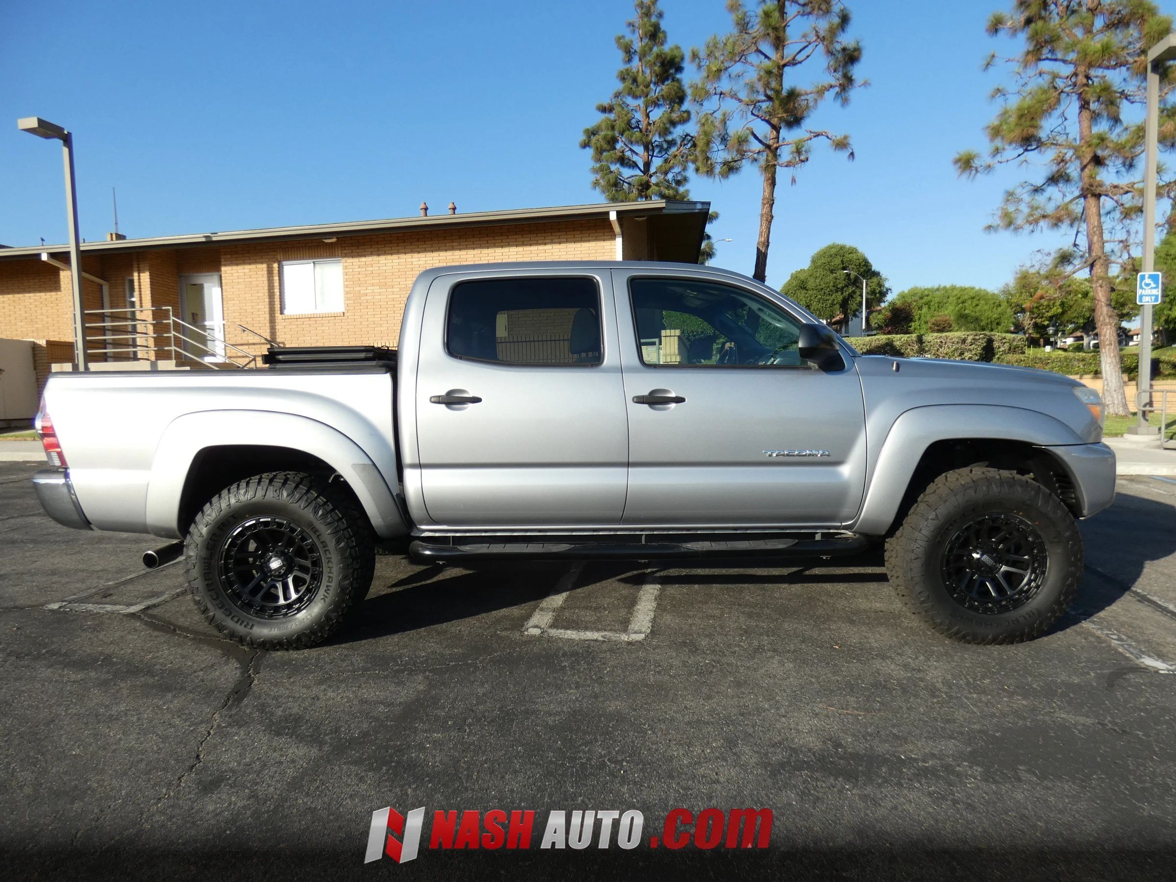 Used 2015 Toyota Tacoma PreRunner w/ SR5 Package RWD image 7