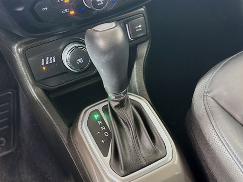 Used 2021 Jeep Renegade Limited image 20