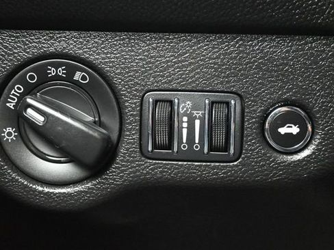 Used 2023 Dodge Challenger SXT RWD image 24