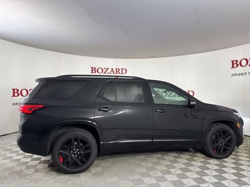 Used 2023 Chevrolet Traverse Premier w/ Redline Edition image 9