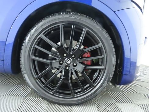 Used 2021 Maserati Levante image 34