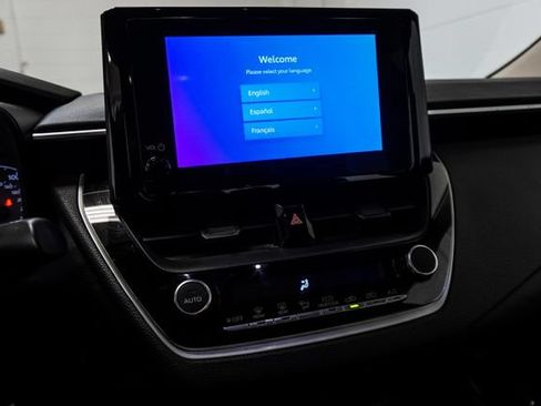 Used 2023 Toyota Corolla LE FWD image 21