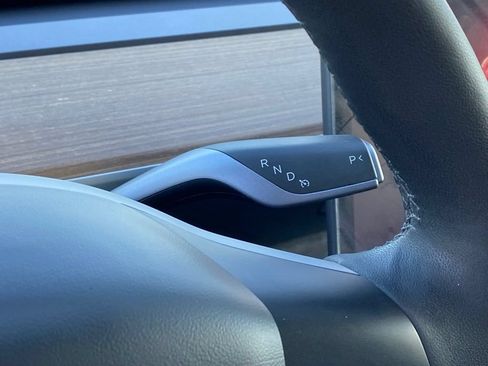 Used 2023 Tesla Model 3 Standard Range RWD image 12