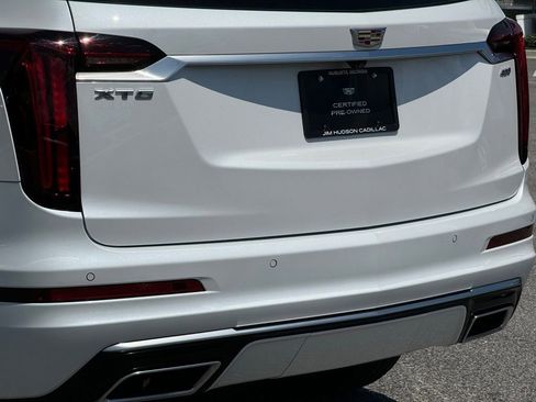 Certified 2024 Cadillac XT6 Premium Luxury w/ Technology Package FWD image 8