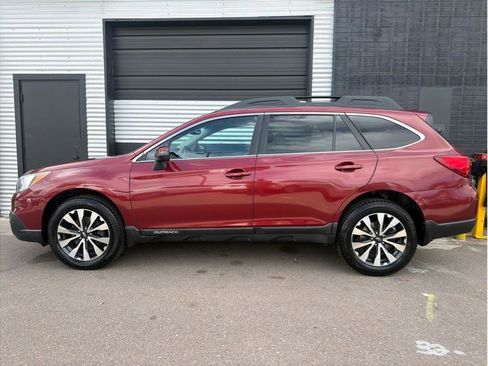 Used 2015 Subaru Outback 3.6R Limited w/ Popular Package #4 AWD/4WD image 7