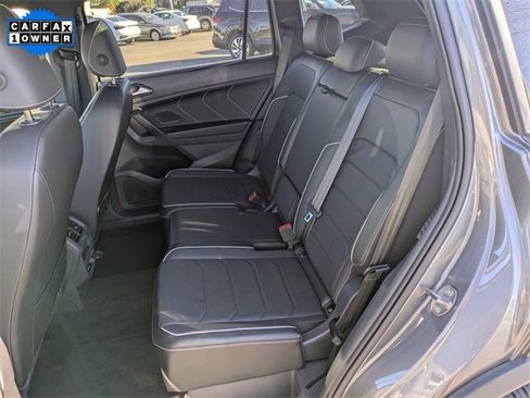 Certified 2024 Volkswagen Tiguan SEL R-Line image 14