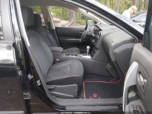 Used 2015 Nissan Rogue S w/ Convenience Package FWD image 5
