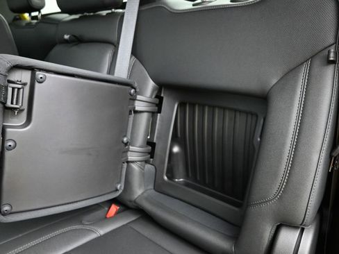 Used 2023 GMC Sierra 1500 SLT w/ SLT Premium Package image 27