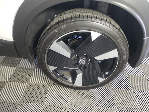 Used 2026 Nissan Kicks SR FWD image 29