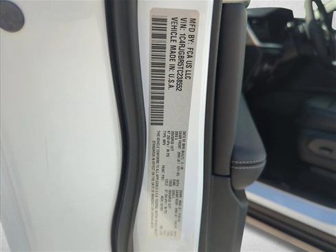 New 2026 Jeep Grand Cherokee Limited image 16