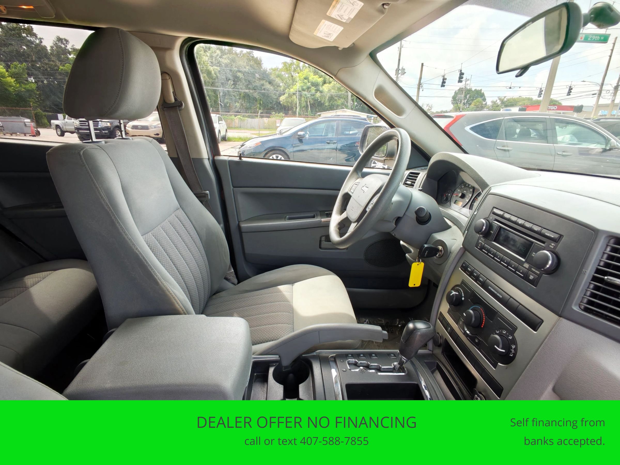 Used 2006 Jeep Grand Cherokee Laredo w/ Cargo Convenience Group RWD image 17