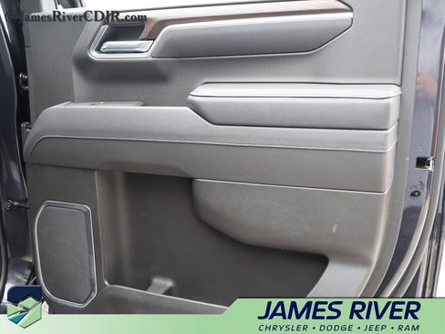 Used 2025 GMC Sierra 1500 SLT AWD/4WD image 11