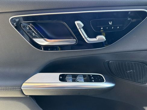 Used 2026 Mercedes-Benz GLC 350e 4MATIC image 13