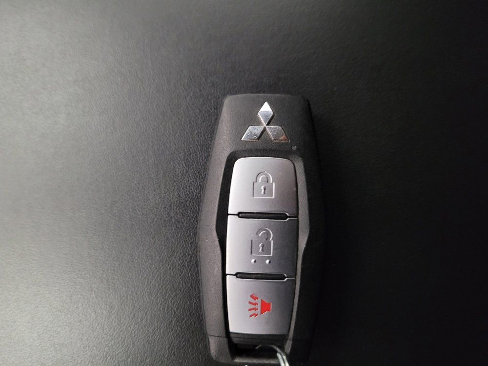 Used 2022 Mitsubishi Outlander ES AWD/4WD image 32