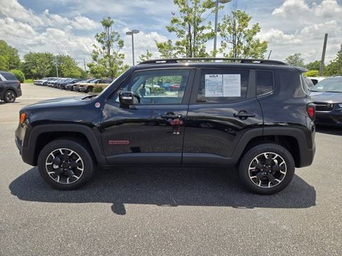 Used 2023 Jeep Renegade Trailhawk AWD/4WD image 44