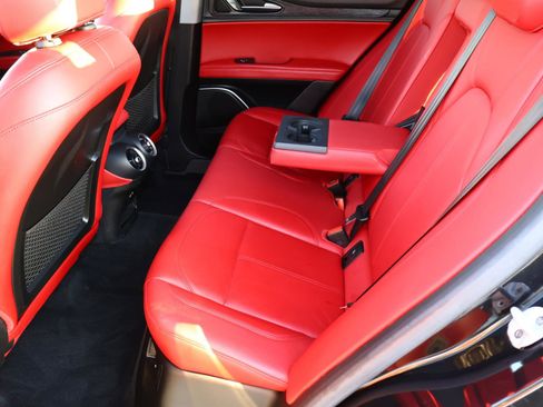 Used 2021 Alfa Romeo Stelvio Sprint w/ Nero Edizione image 18