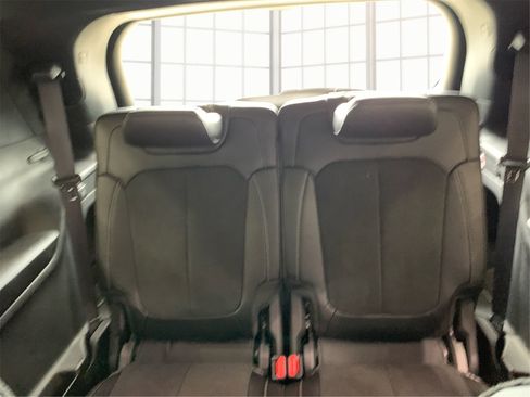 Used 2025 Jeep Grand Cherokee L Altitude image 32