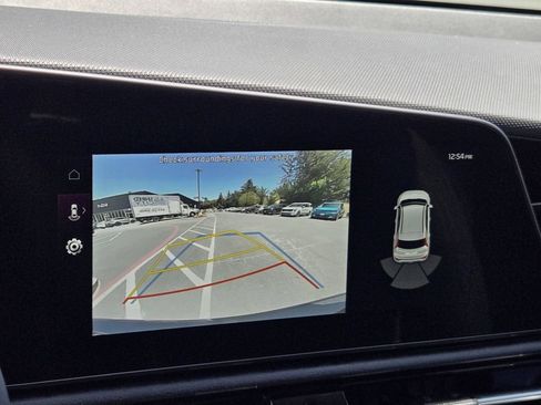 Used 2025 Kia Niro EX FWD image 17