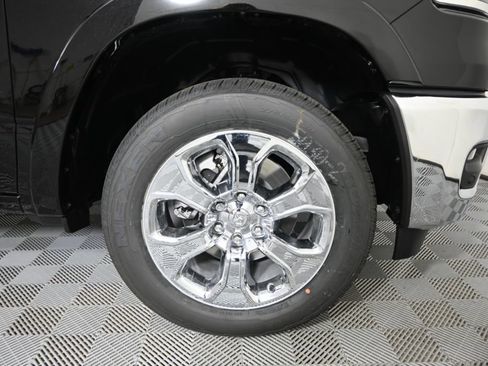 Used 2025 RAM 1500 Big Horn AWD/4WD image 12