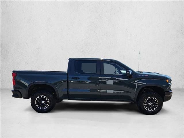 Used 2025 Chevrolet Silverado 1500 ZR2 w/ Technology Package AWD/4WD image 4